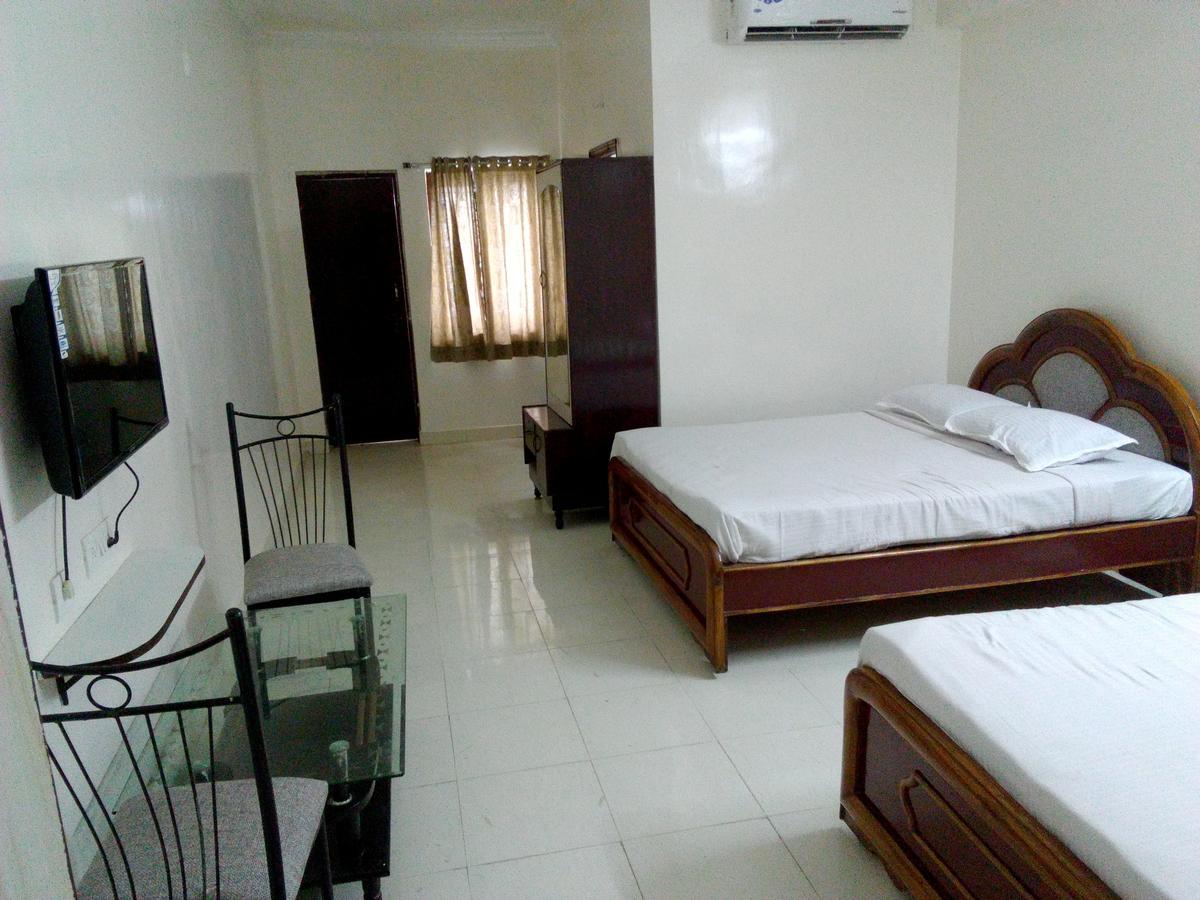 Sahasra Residency Hotel Hyderabad Exterior photo